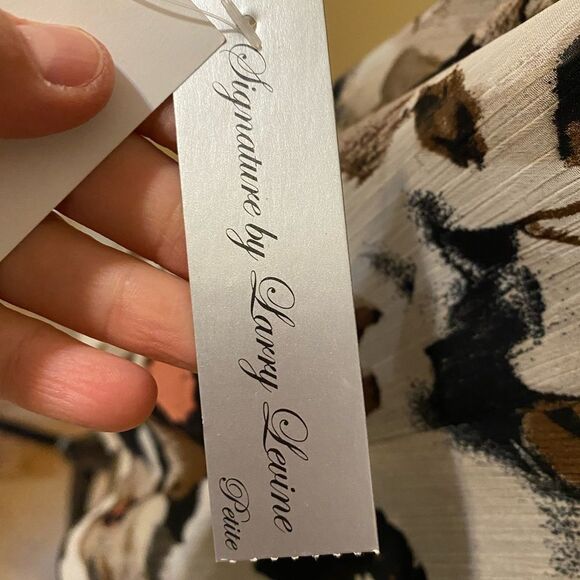 Signature by Larry Levine size PL (petite Large) blouse with built in camisole - Picture 9 of 12